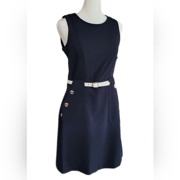 NWT Tommy Hilfiger navy belted sleeveless dress with button accent pockets Sz 2P - Picture 12 of 15